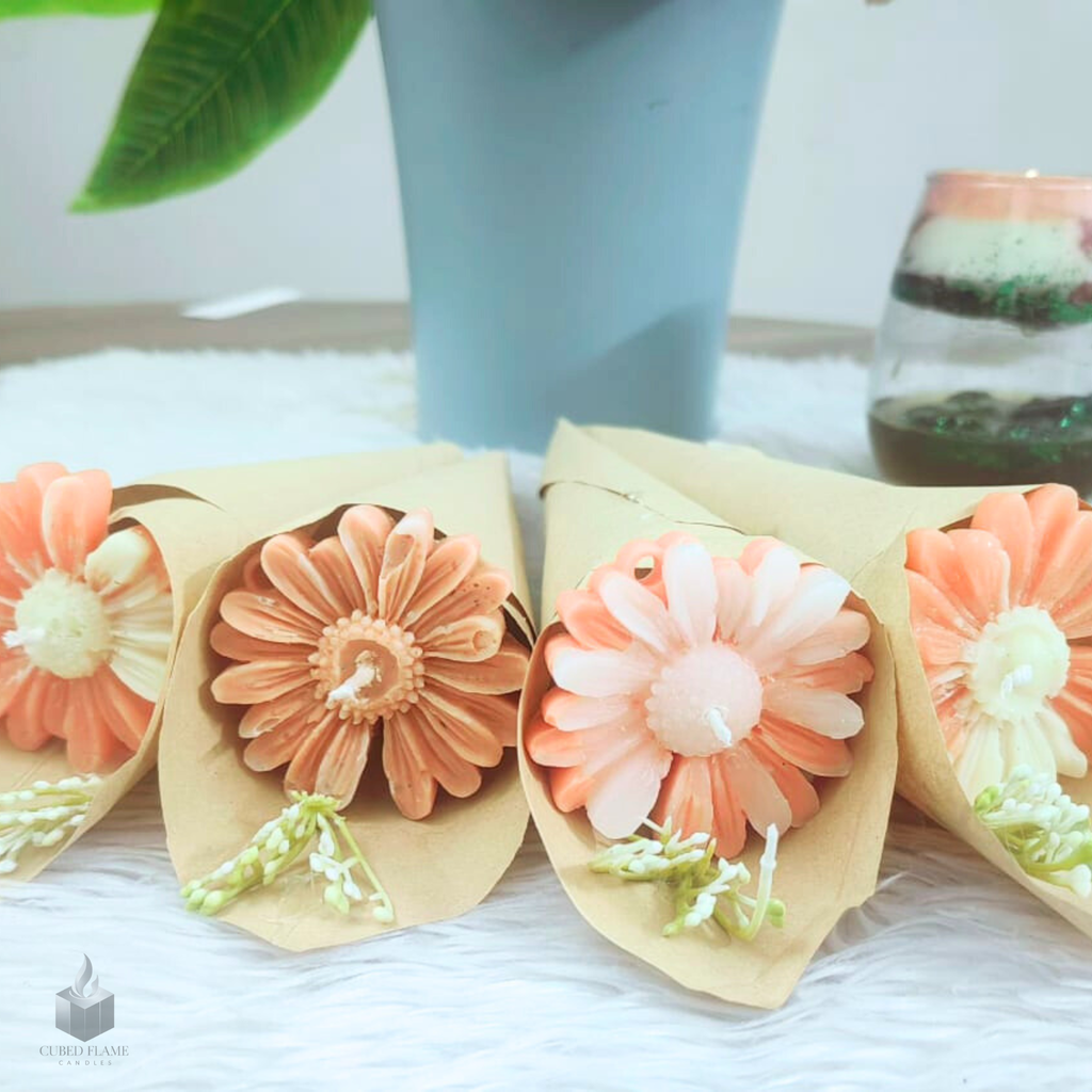 Daisy Flower bouquet Scented Candle.