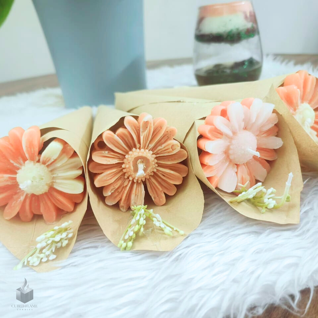 Daisy Flower bouquet Scented Candle.